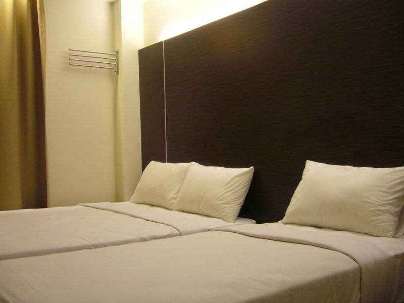 Yomi Hotel Kota Kinabalu Room photo